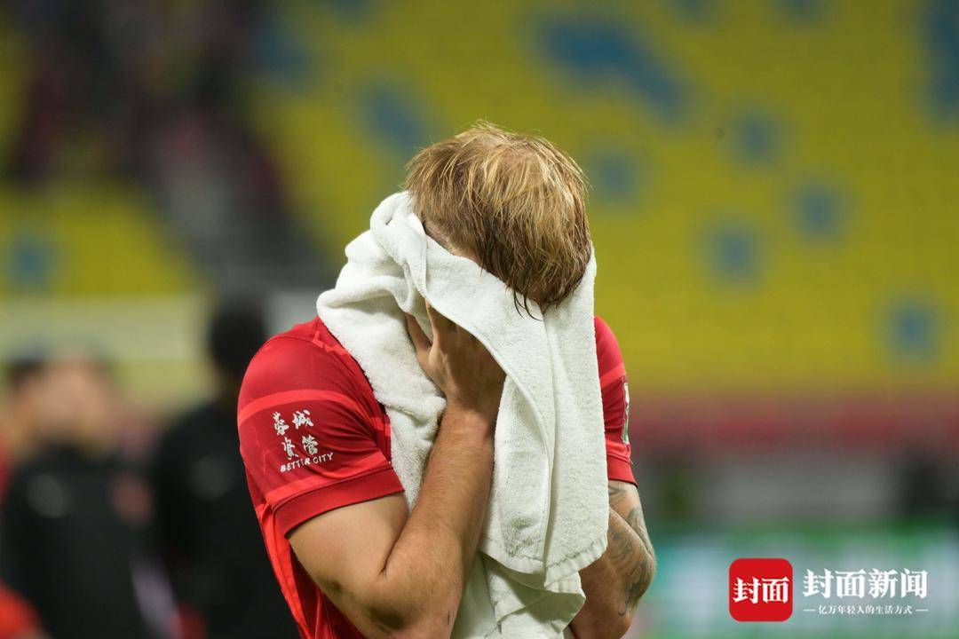 足协认定误判<strong></p>
<p>小商品城股票</strong>！成都蓉城因裁判两次争议判罚中超争冠梦碎