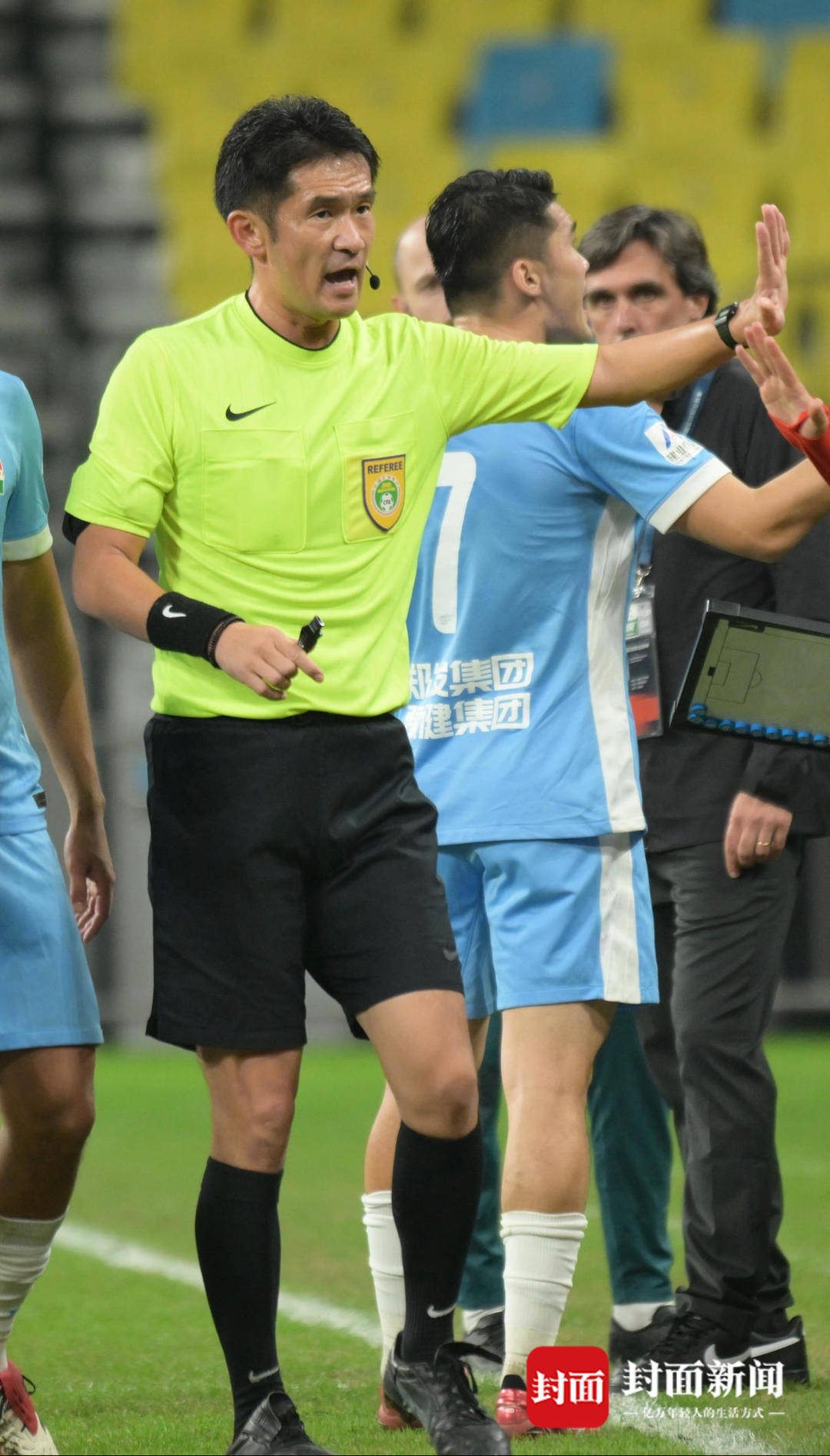 足协认定误判<strong></p>
<p>小商品城股票</strong>！成都蓉城因裁判两次争议判罚中超争冠梦碎