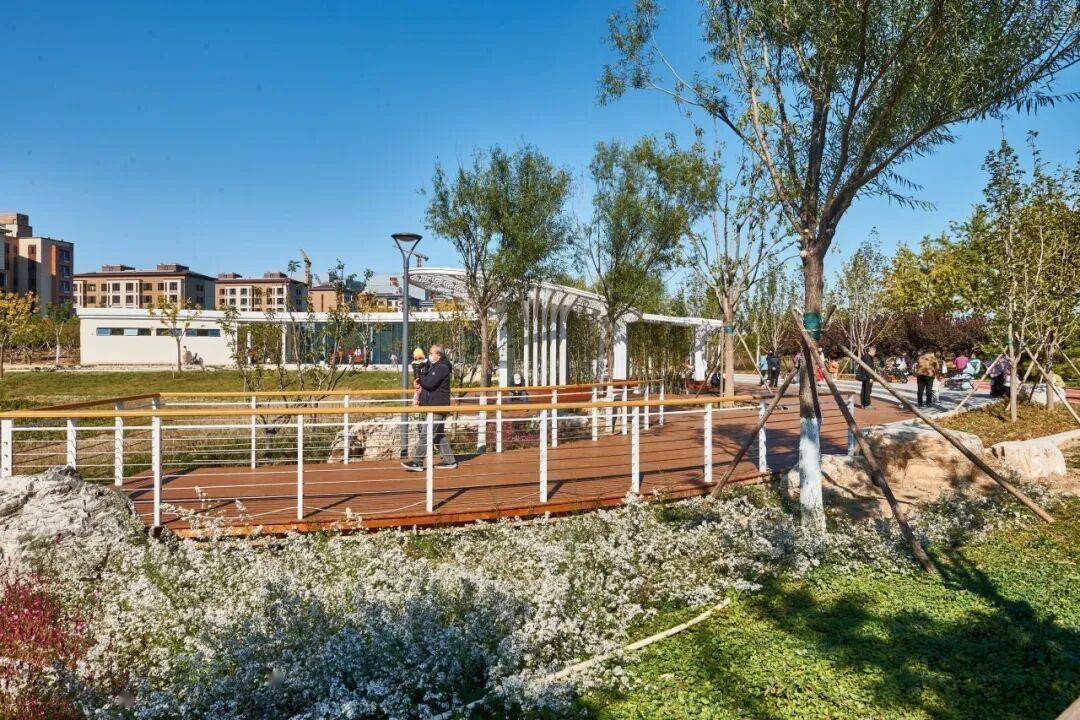 北京新添一个超美大公园<strong></p>
<p>小商品城股票</strong>！占地超300亩