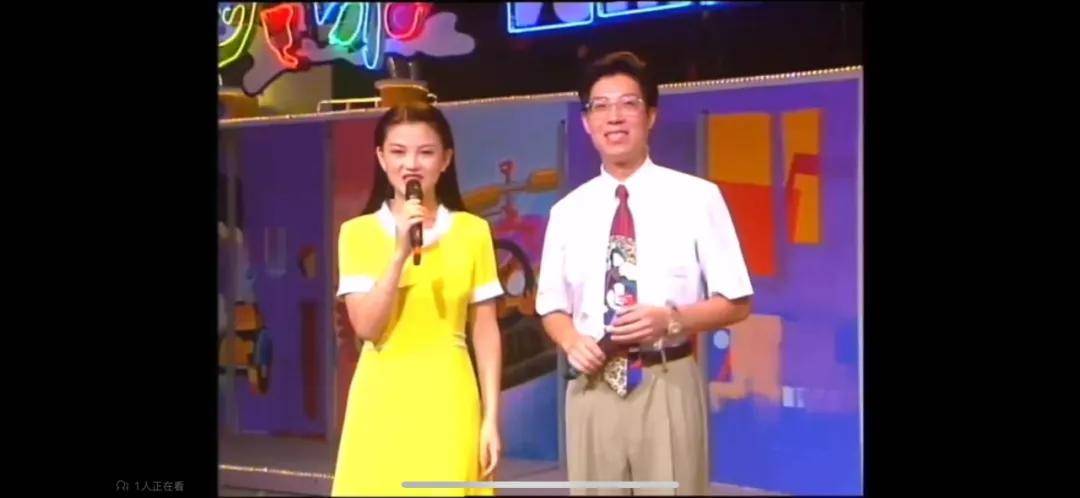 李湘气得翻出了瘦瘦的照片……她年轻时确实是仙女啊<strong></p>
<p>小商品城股票</strong>！