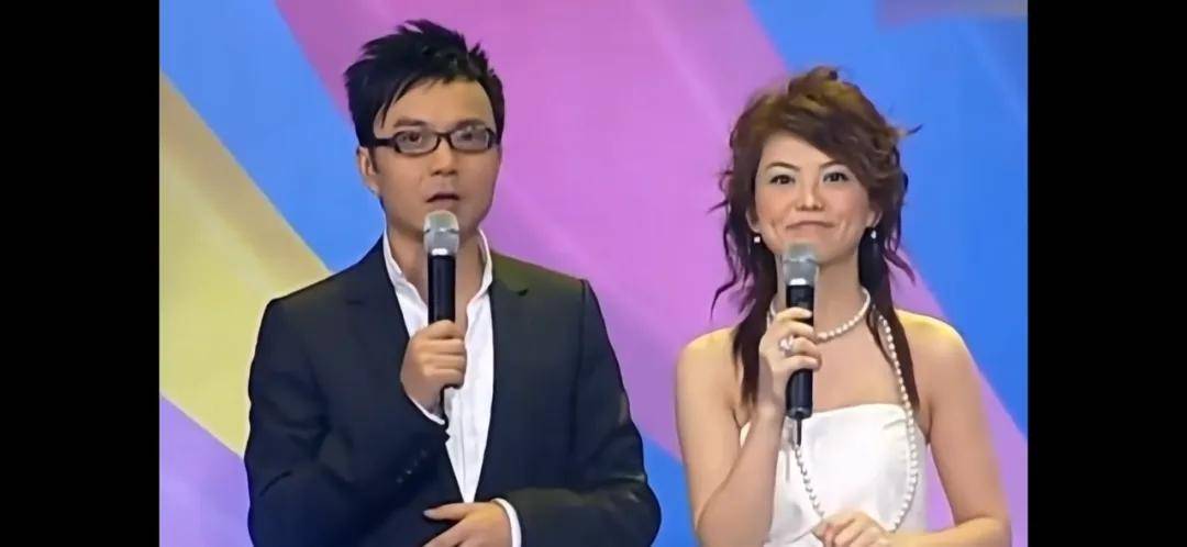 李湘气得翻出了瘦瘦的照片……她年轻时确实是仙女啊<strong></p>
<p>小商品城股票</strong>！