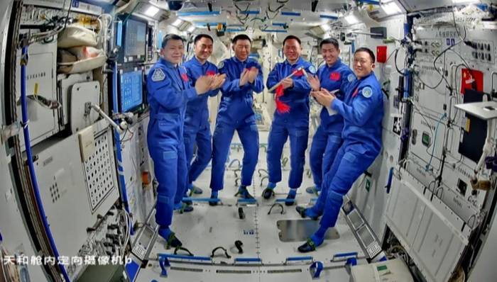 神舟二十号航天员返回任务正有序推进<strong></p>
<p>锦龙股份股票</strong>,空间站组合体状态正常