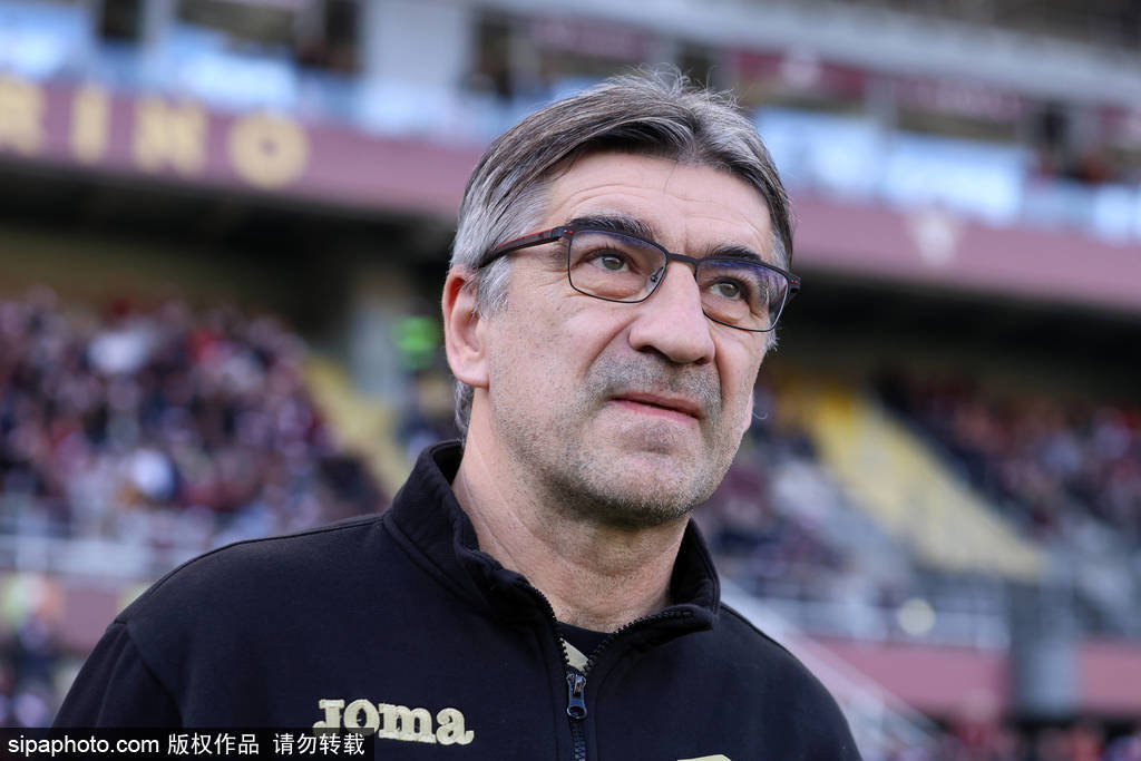 1年被解雇3次<strong></p>
<p>锦龙股份股票</strong>!亚特兰大官宣尤里奇下课 球队暂列意甲第13