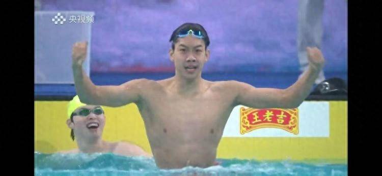 战胜孙杨和潘展乐<strong></p>
<p>锦龙股份股票</strong>！18岁青岛小将张展硕拿下全运会400米自由泳金牌