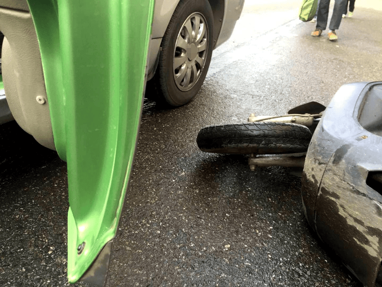 遭遇“开门杀”<strong></p>
<p>锦龙股份股票</strong>,保险公司拒赔怎么办?最高法拟出台司法解释,律师解读