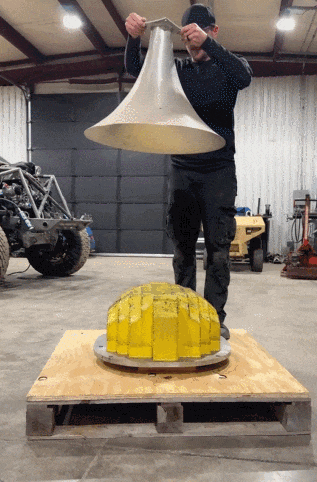 不是慢镜头!福建舰电磁弹射速度那么快<strong></p>
<p>今日股票</strong>,是怎么瞬间刹车的?