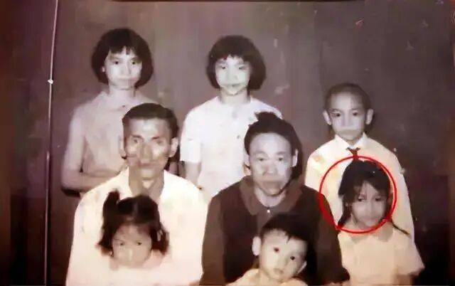 考古|惠英红自曝拿奖后谈百倍涨薪!拍打戏至残疾阑尾手术后7天复工<strong></p>
<p>山东黄金股票</strong>,她的人生是拼出来的