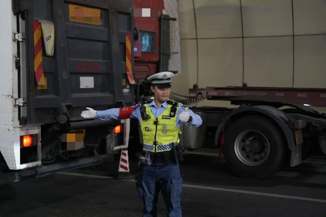 提醒!今日下午<strong></p>
<p>山东黄金股票</strong>,宝安这些路段将封闭、管制→