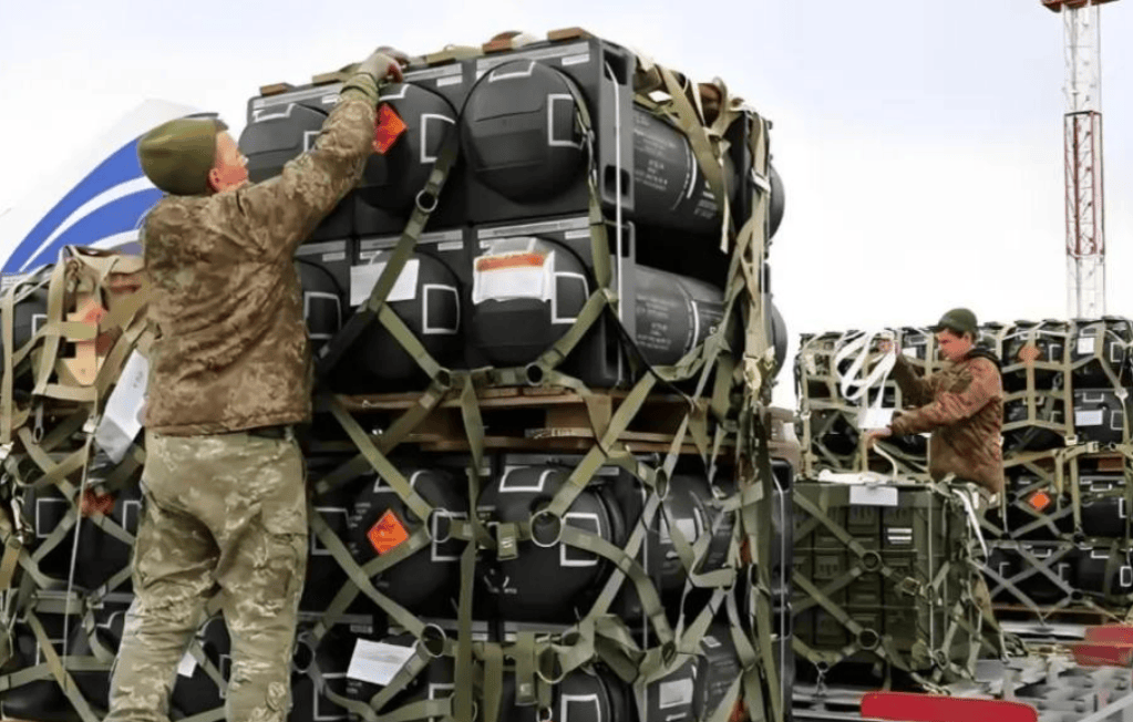 日本出现危险动向!三菱重工再次登场<strong></p>
<p>高新兴股票</strong>,二战以来首次向美国出口杀伤性武器