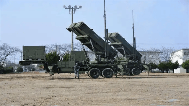 两栖攻击舰群准备就绪<strong></p>
<p>高新兴股票</strong>!南海舰队公开动员:如果战斗今夜打响