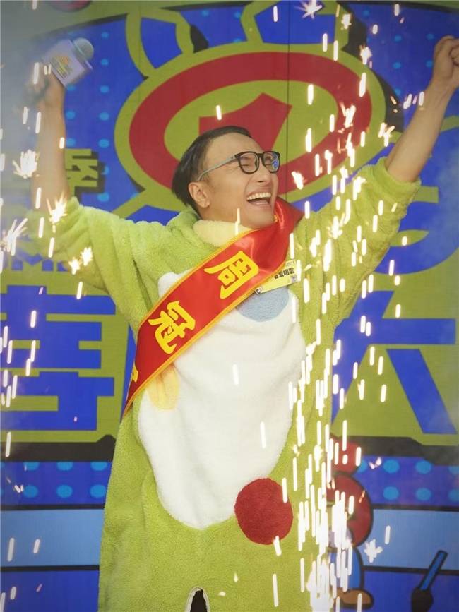 《单排喜剧大赛2》抖音首播炸场<strong></p>
<p>高新兴股票</strong>!全民造星引爆追综热潮