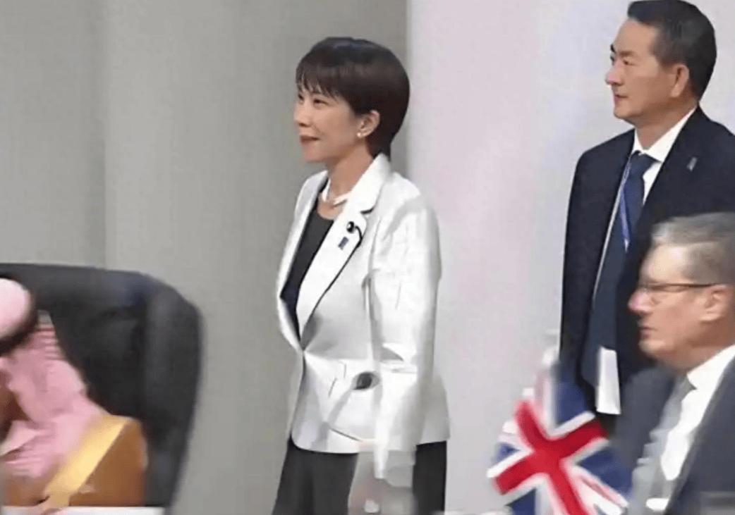 高市早苗G20上“炮轰”俄罗斯<strong></p>
<p>中公教育股票</strong>，王毅对她换了称呼，3国当场力挺中国！