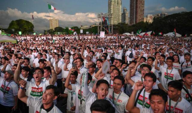 补给船信号全无<strong></p>
<p>中公教育股票</strong>,菲律宾急了:中方用了黑科技!真相只有8个字