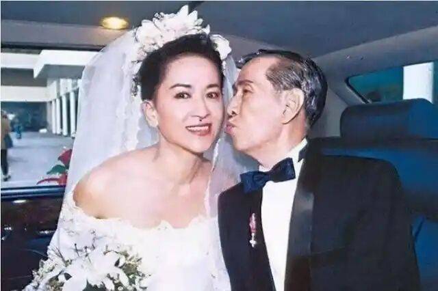 考古|港圈富二代曝被百名女星投怀送抱?交往3个女友雨露均沾<strong></p>
<p>格林美股票</strong>,他是现代韦小宝