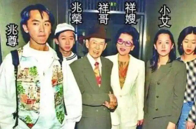 考古|港圈富二代曝被百名女星投怀送抱?交往3个女友雨露均沾<strong></p>
<p>格林美股票</strong>,他是现代韦小宝