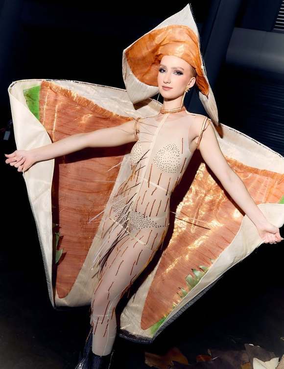 环球小姐决赛成“动物开会”<strong></p>
<p>格林美股票</strong>?冠军被羞辱又深陷暗箱丑闻