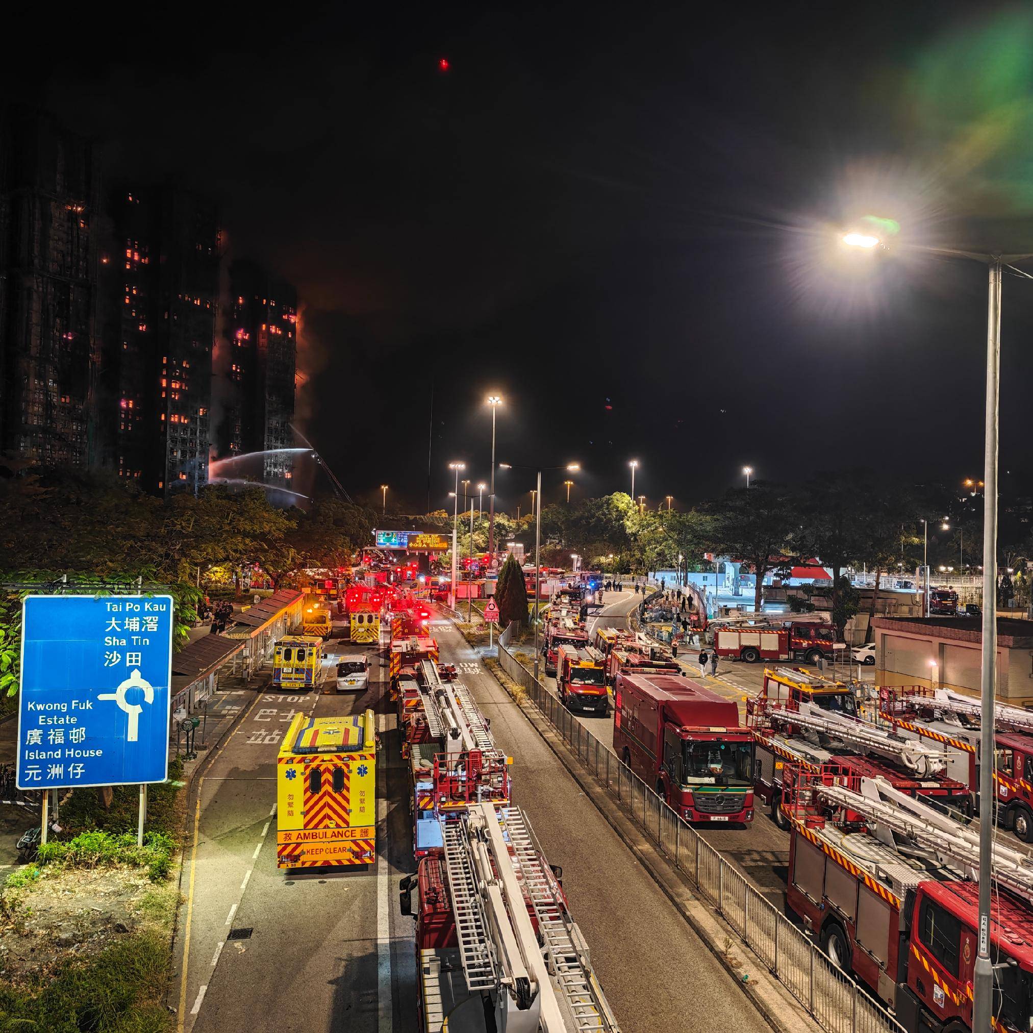 香港大埔火灾救援:无人机如何才能真正解决高空灭火难题<strong></p>
<p>铜陵有色股票</strong>?