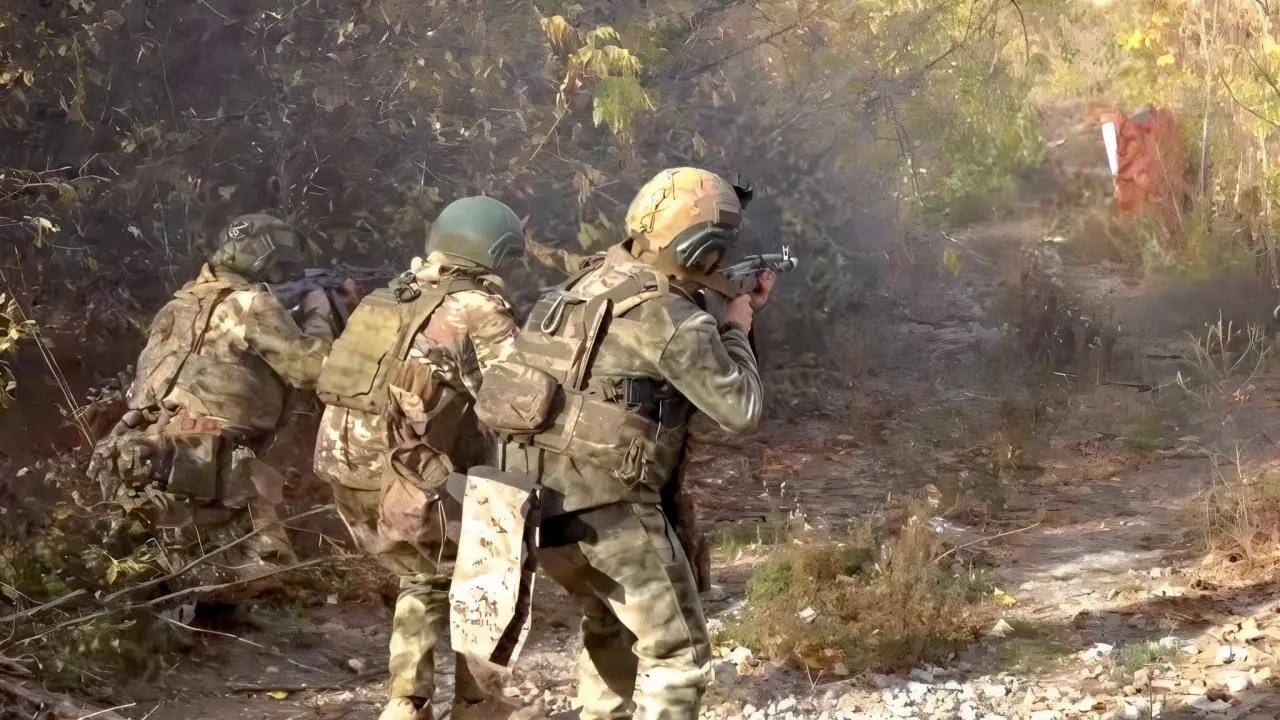 乌克兰败局已定?前线大崩溃<strong></p>
<p>沃尔核材股票</strong>,乌军精锐警告:新兵练两天就上战场