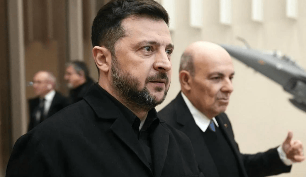 俄军宣布攻克红军城<strong></p>
<p>舍得股票</strong>,大批乌军尸横遍野,普京亲自视察前线:乌军这是白白送死!