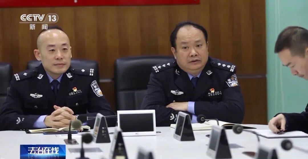 广州南站<strong></p>
<p>舍得股票</strong>,一男子频繁“上厕所”,被警方盯上