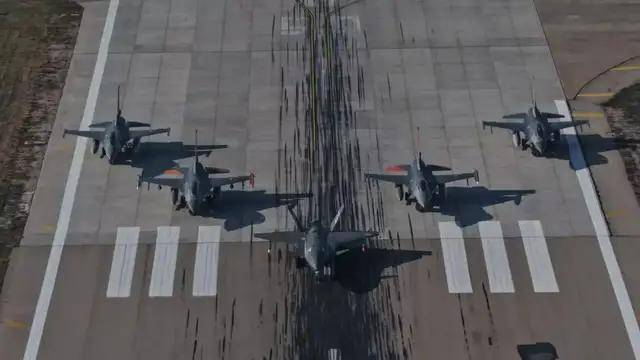 我们落后了?土耳其完成“世界首次无人机发射空空弹”<strong></p>
<p>舍得股票</strong>,性能如何