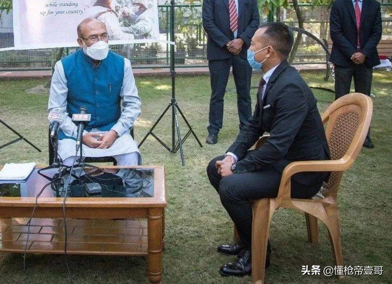 第一个扑向祁团长的印军黄种人面孔<strong></p>
<p>舍得股票</strong>,他到底是什么人?