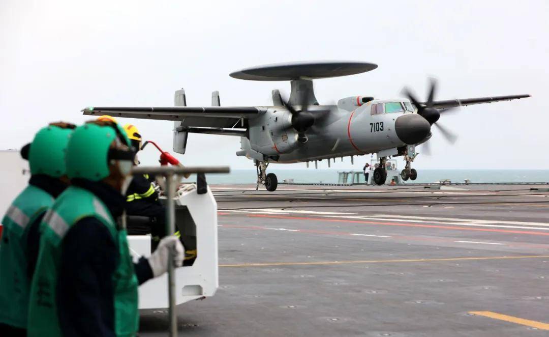 美媒:中日空战将一边倒<strong></p>
<p>紫光国微股票</strong>,不仅靠最强4.5代歼15,解放军还有杀招