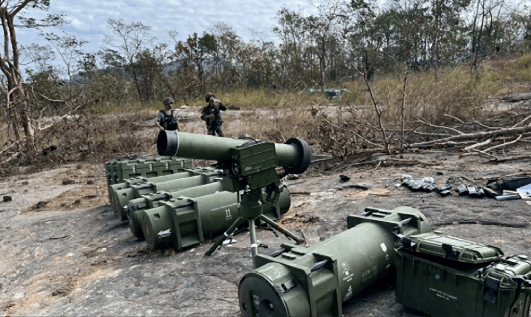 柬军素质堪忧<strong></p>
<p>上海电气股票股吧</strong>,竟把最先进的中国导弹直接抛弃,让泰军捡了大便宜!