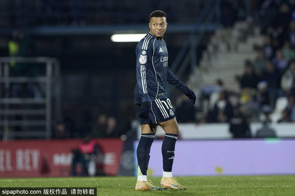 姆巴佩超C罗平C罗只差1个C罗 最后一战或甩开C罗创历史