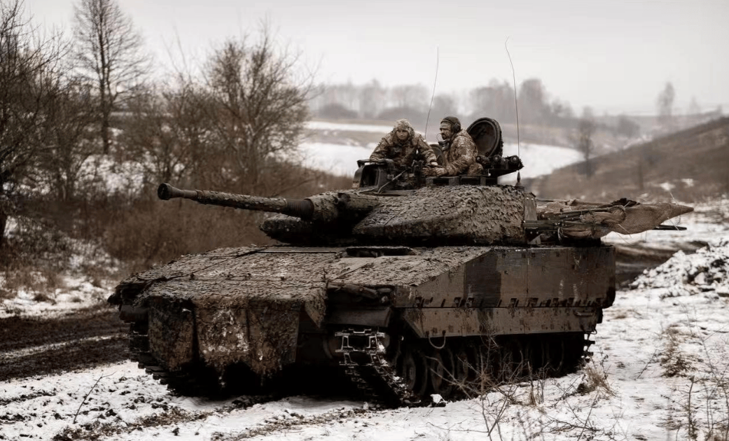 俄军正把乌军吊起来炸<strong></p>
<p>中国中免股票</strong>，俄方报仇零时差，一名"北约关键上校"阵亡！