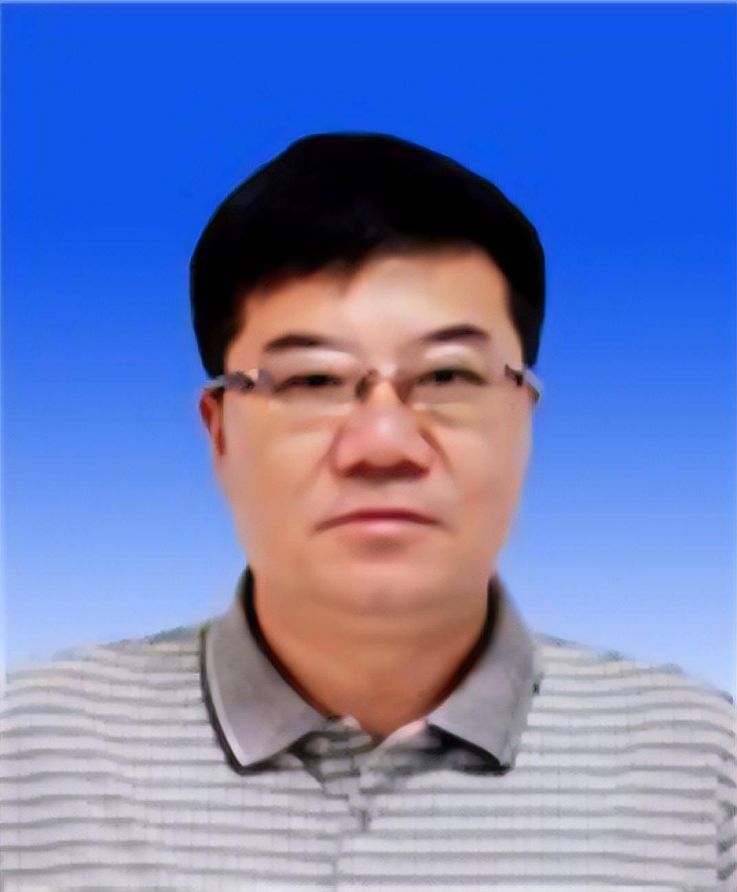 副市长薛冰任上被查<strong></p>
<p>中国中免股票</strong>，4天前还出席会议