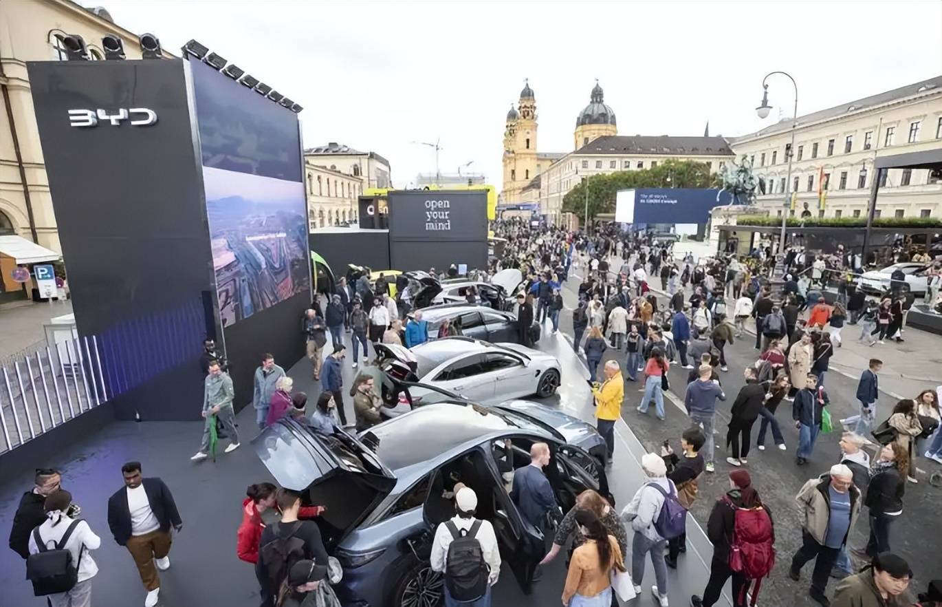 美媒很感慨：要不是中国还在反抗特朗普<strong></p>
<p>中国卫星股票</strong>，几乎全世界都向他投降了