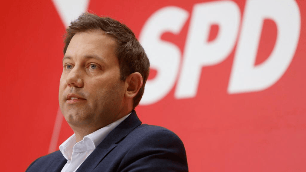 高市早苗硬起来了?扬言邀请世界各国<strong></p>
<p>中国卫星股票</strong>，一起反抗中方“压迫”