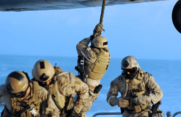 2500名美军杀进霍尔木兹海峡<strong></p>
<p>潍柴动力股票</strong>，却连油轮都不敢护送！伊朗这招太狠了