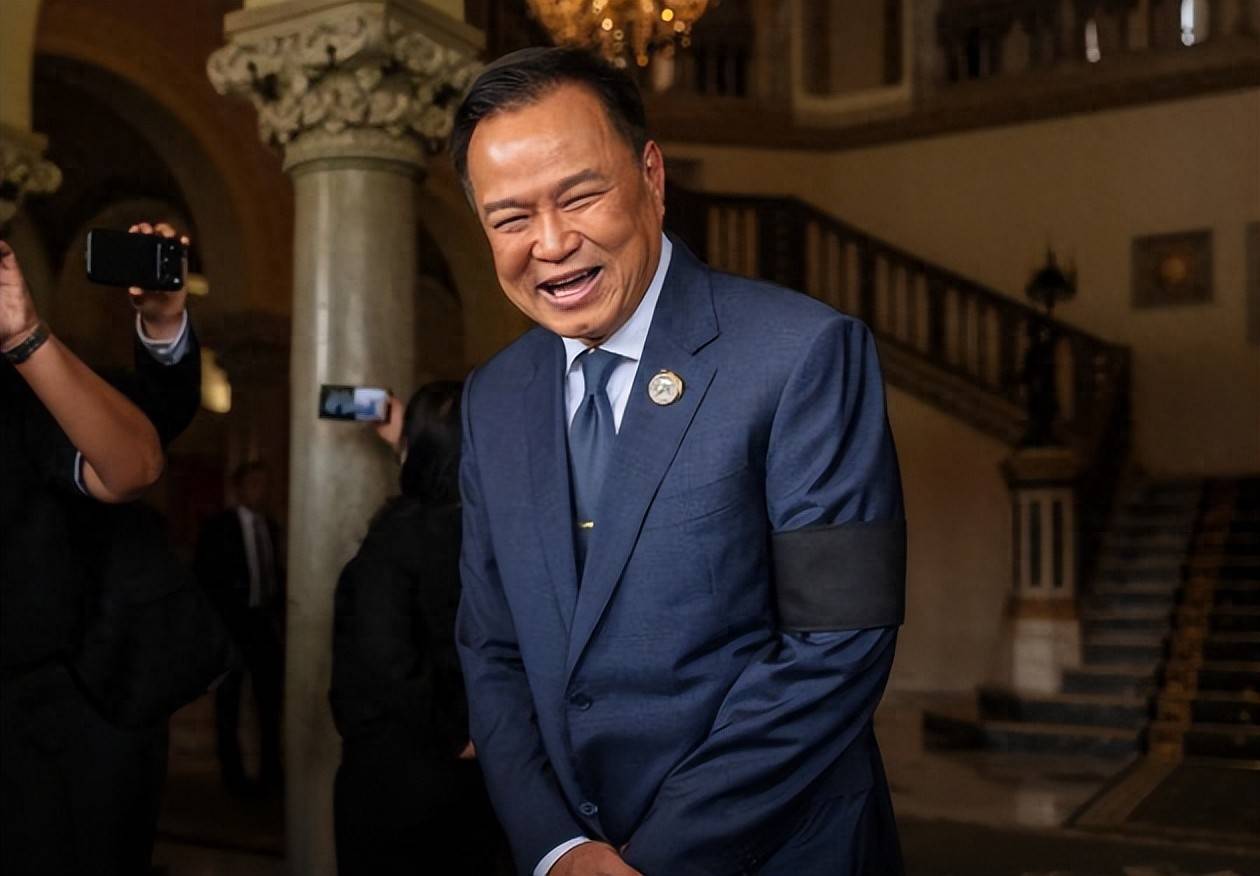 泰国选出最亲华总理<strong></p>
<p>双成药业股票</strong>，自称是中国人后代，20年来首位连任成功，中方送上祝贺！