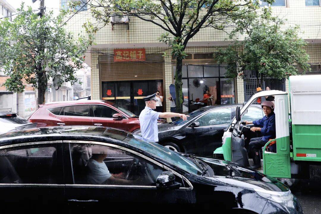 湖南汨罗一麻将馆被查<strong></p>
<p>葫芦娃股票</strong>，28人被罚，2人被采取刑事强制措施